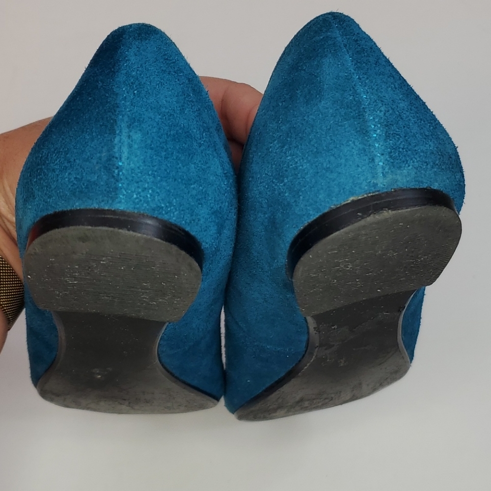 Fergie pointed toe blue suede Flats size 6 - Picture 10 of 16